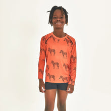 Carica l'immagine nel visualizzatore di Gallery, Model Front: Uv Line Protezioni Da Eruzioni Longsleeve Acqua Zebra Inf Upf50+