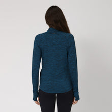 Carica l'immagine nel visualizzatore di Gallery, Model Back: Uv Line Top Da Fitness Casaco Newfit Petroleo Upf50+