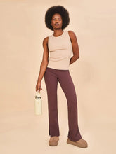 Carica l'immagine nel visualizzatore di Gallery, Model Front: Uv Line Top Da Fitness Regata Fem Ribbed Sand Upf50+