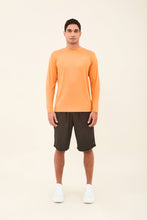 Carica l'immagine nel visualizzatore di Gallery, Model Front: Uv Line Protezioni Da Eruzioni Longsleeve Uvpro Masc Orange Upf50+