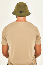 Carica l'immagine nel visualizzatore di Gallery, Model Back: Uv Line Cappello Alla Pescatore Hat Toronto Colors Masc Military Green Upf50+