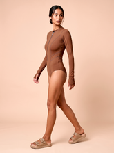 Carica l'immagine nel visualizzatore di Gallery, Image 03: Uv Line Intero Long Sleeve Swimsuit Macae Brown Upf50+