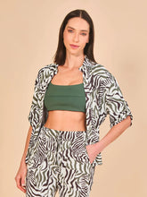 Carica l'immagine nel visualizzatore di Gallery, Model Front: Uv Line Camicia Shirt Copa Fauna Upf50+