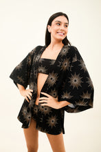 Carica l'immagine nel visualizzatore di Gallery, Gallery: Uv Line Vestito Da Spiaggia Kimono Shine-Preto Upf50+