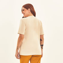 Carica l'immagine nel visualizzatore di Gallery, Model Back: Uv Line Top Da Fitness T-Shirt Solar Off White Upf50+