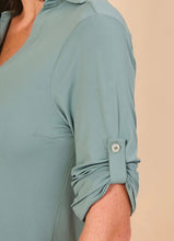 Carica l'immagine nel visualizzatore di Gallery, Image 04: Uv Line Camicia Shirtdress Copenhagen Water Green Upf50+
