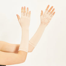 Carica l'immagine nel visualizzatore di Gallery, Image 05: Uv Line Guanti Long Gloves Uni Beige Upf50+
