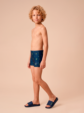 Carica l'immagine nel visualizzatore di Gallery, Image 02: Uv Line Costume Ragazzo Swim Trunks Kids Pirates Fun Upf50+
