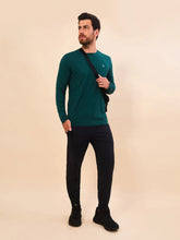 Carica l'immagine nel visualizzatore di Gallery, Model Front: Uv Line Protezioni Da Eruzioni Longsleeve Masc New Fit Petroleo Upf50+
