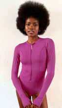 Carica l'immagine nel visualizzatore di Gallery, Product Front: Uv Line Intero Swimsuit Macae Magenta Upf50+
