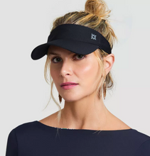 Carica l'immagine nel visualizzatore di Gallery, Model Front: Uv Line Visiera Visor Athletic Dry Fem Black Upf50+
