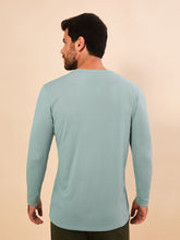 Carica l'immagine nel visualizzatore di Gallery, Model Back: Uv Line Protezioni Da Eruzioni Longsleeve New Fit Masc Verde Agua Upf50+
