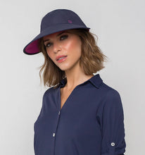 Carica l'immagine nel visualizzatore di Gallery, Model Front: Uv Line Berretto Visor Capri Colors Nac Fem Navy Blue Rose Upf50+
