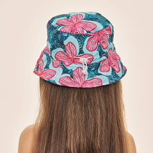 Carica l'immagine nel visualizzatore di Gallery, Model Back: Uv Line Cappello Alla Pescatore Napoli Kids Hibiscus Upf50+
