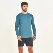 Carica l'immagine nel visualizzatore di Gallery, Model Front: Uv Line Protezioni Da Eruzioni Longsleeve Sport Fit Aco
