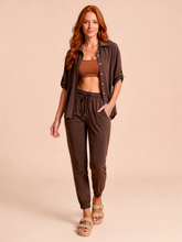 Carica l'immagine nel visualizzatore di Gallery, Model Front: Uv Line Camicia Shirt Copa Brown Upf50+
