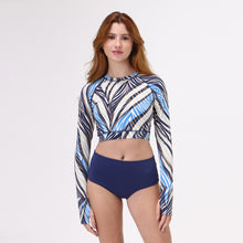 Carica l'immagine nel visualizzatore di Gallery, Model Front: Uv Line Completo Bikini Ondas Upf50+
