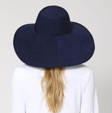 Carica l'immagine nel visualizzatore di Gallery, Model Back: Uv Line Cappello Morbido Beverly Hills Marinho Upf50+
