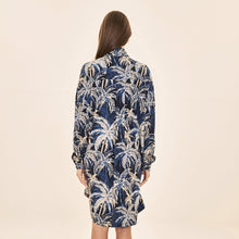 Carica l'immagine nel visualizzatore di Gallery, Model Back: Uv Line Camicia Shirtdress Ipanema Coqueiros Marinho Upf50+
