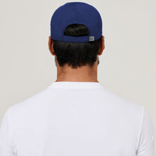 Carica l'immagine nel visualizzatore di Gallery, Model Back: Uv Line Berretto Cap Uv Pro Masc Navy Blue Upf50+
