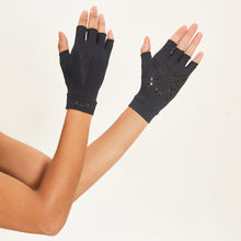 Carica l'immagine nel visualizzatore di Gallery, Image 04: Uv Line Guanti Short Gloves Uni Black Upf50+
