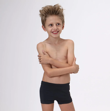 Carica l'immagine nel visualizzatore di Gallery, Model Front: Uv Line Costume Ragazzo Trunks Kids F Inf Black Upf50+
