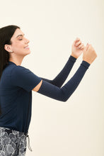 Carica l'immagine nel visualizzatore di Gallery, Image 03: Uv Line Guanti Sun-Protection Sleeve Navy Upf50+
