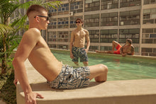 Carica l'immagine nel visualizzatore di Gallery, Image 12: Uv Line Bermuda / Uomo Shorts Costela Aco Upf50+
