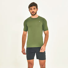 Carica l&#39;immagine nel visualizzatore di Gallery, T-Shirt Sport Fit Verde Militar UPF50+
