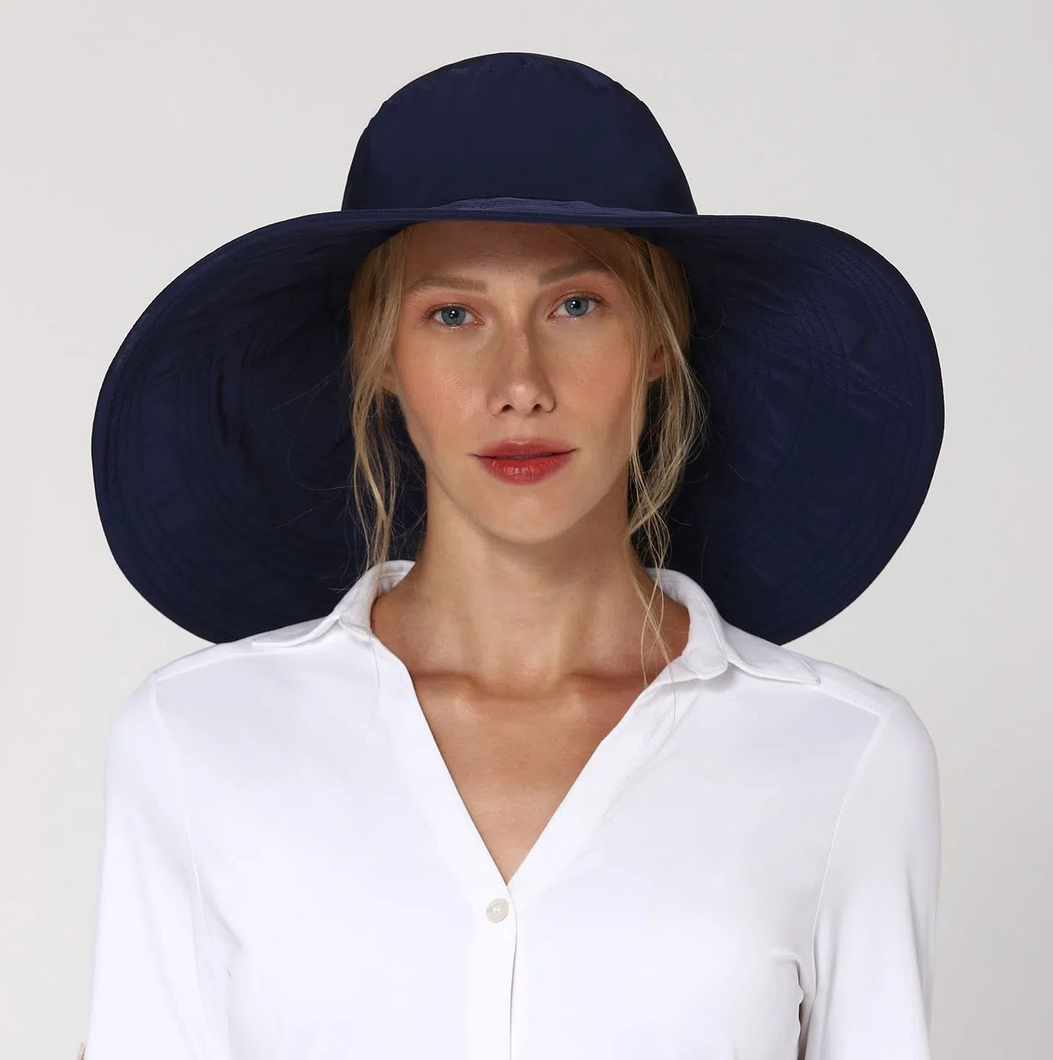 Model Front: Uv Line Cappello Morbido Beverly Hills Marinho