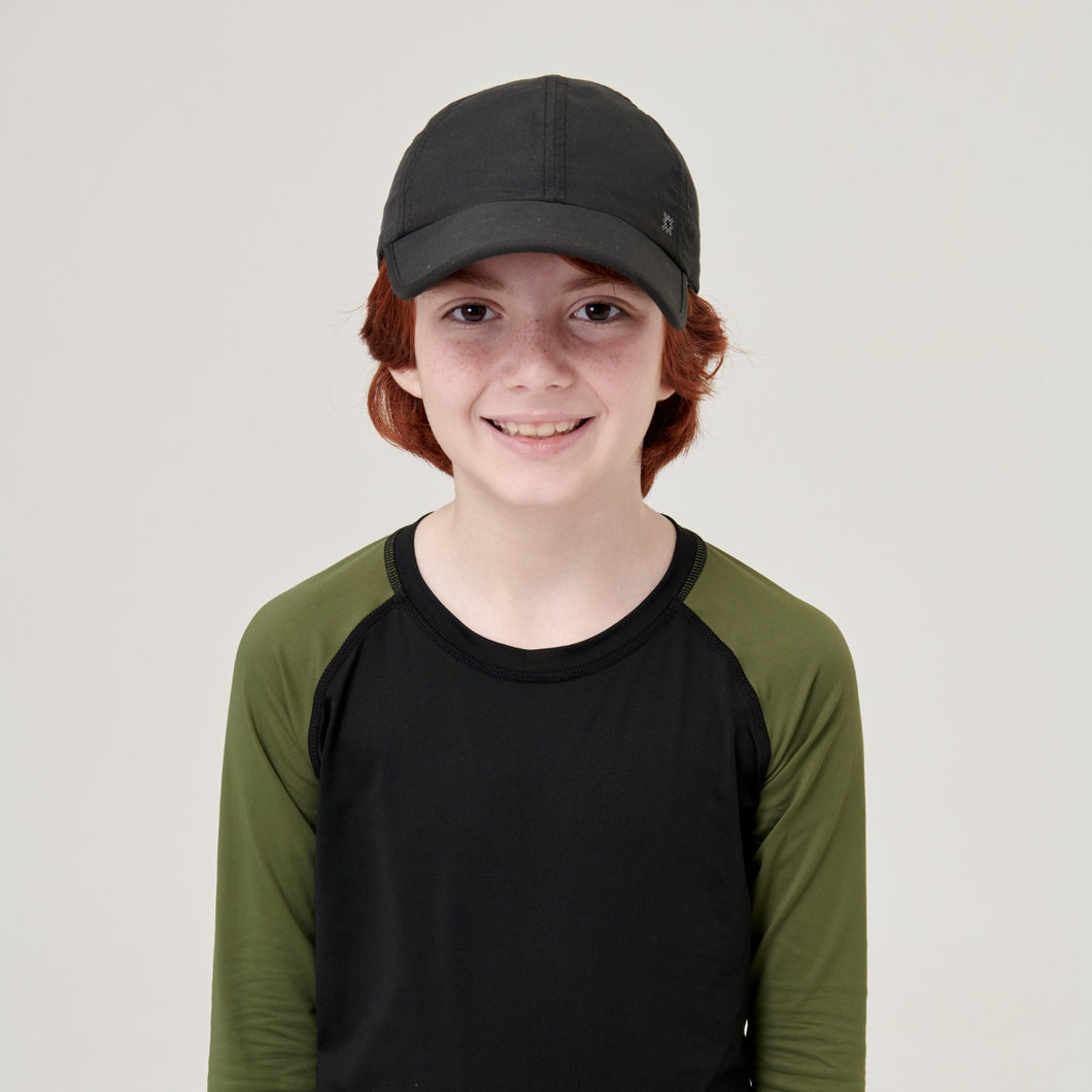 Model Front: Uv Line Berretto Cap Teen Colors Preto Upf50+