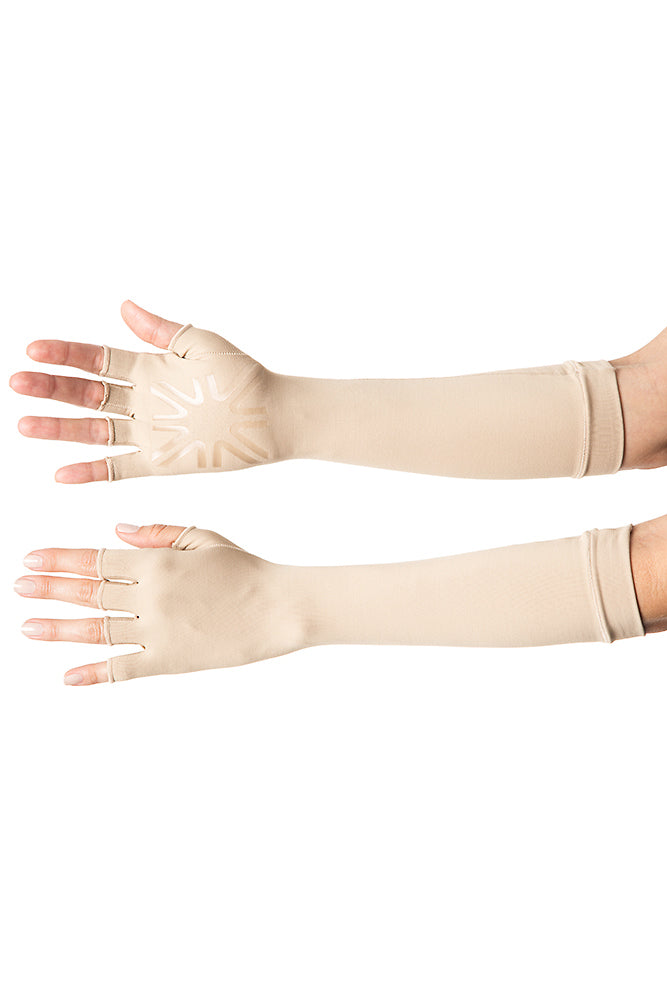 Model Front: Uv Line Guanti Long Glove Chocolate Upf50+