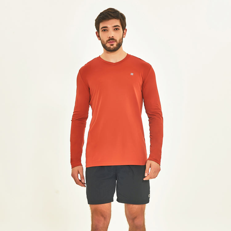 Model Front: Uv Line Protezioni Da Eruzioni Longsleeve Sport Fit Ferrugem Upf50+