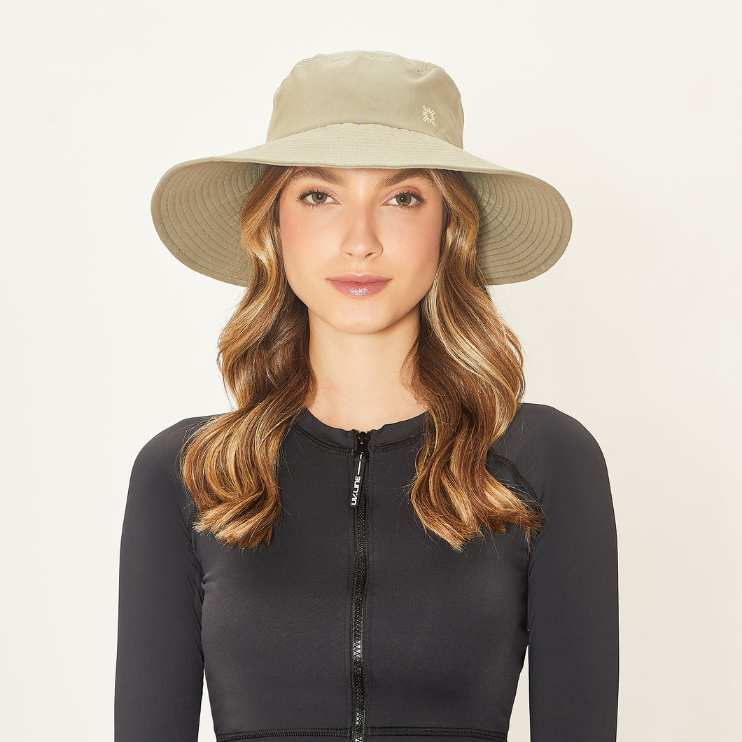 Model Front: Uv Line Cappello Morbido Lyon Kaki Upf50+