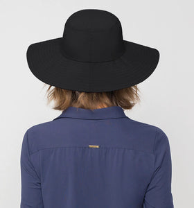 Model Back: Uv Line Cappello Morbido Lyon Preto