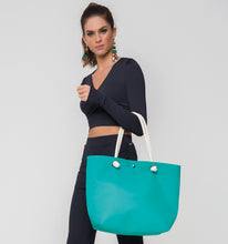 Carica l&#39;immagine nel visualizzatore di Gallery, Image 02: Uv Line Borsa Da Spiaggia Silicone Bag Turquesa
