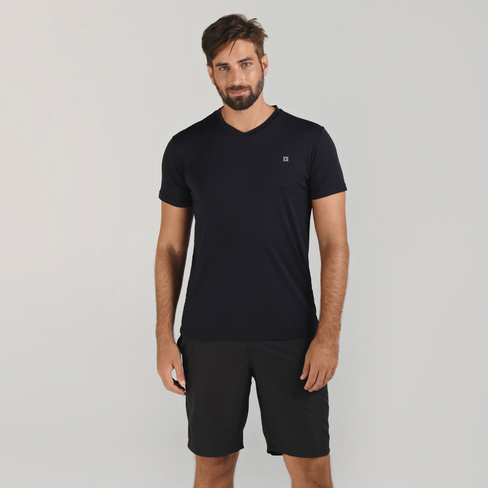 Model Front: Uv Line Top Da Fitness Sport Fit Mas Preto Upf50+