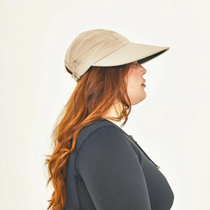 Image 04: Uv Line Berretto Visor Capri Colors Areia Preto